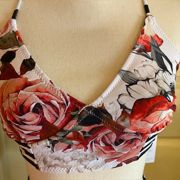 CUPSHE Bathing Suit  - XS -  NWT - Picture 5 of 15